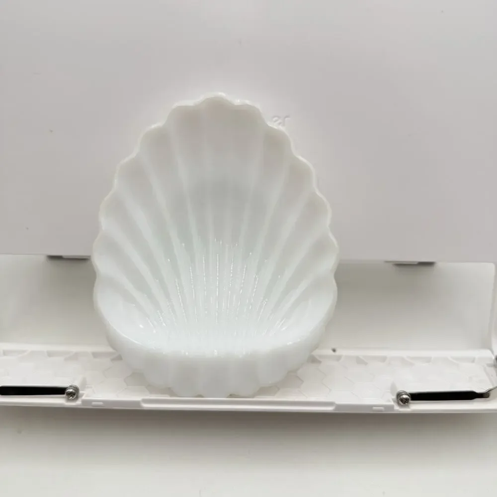 Hazel Atlas Milk‎ Glass Sea Shell Clam Vanity Trinket Soap Dish Vtg 5” EUC